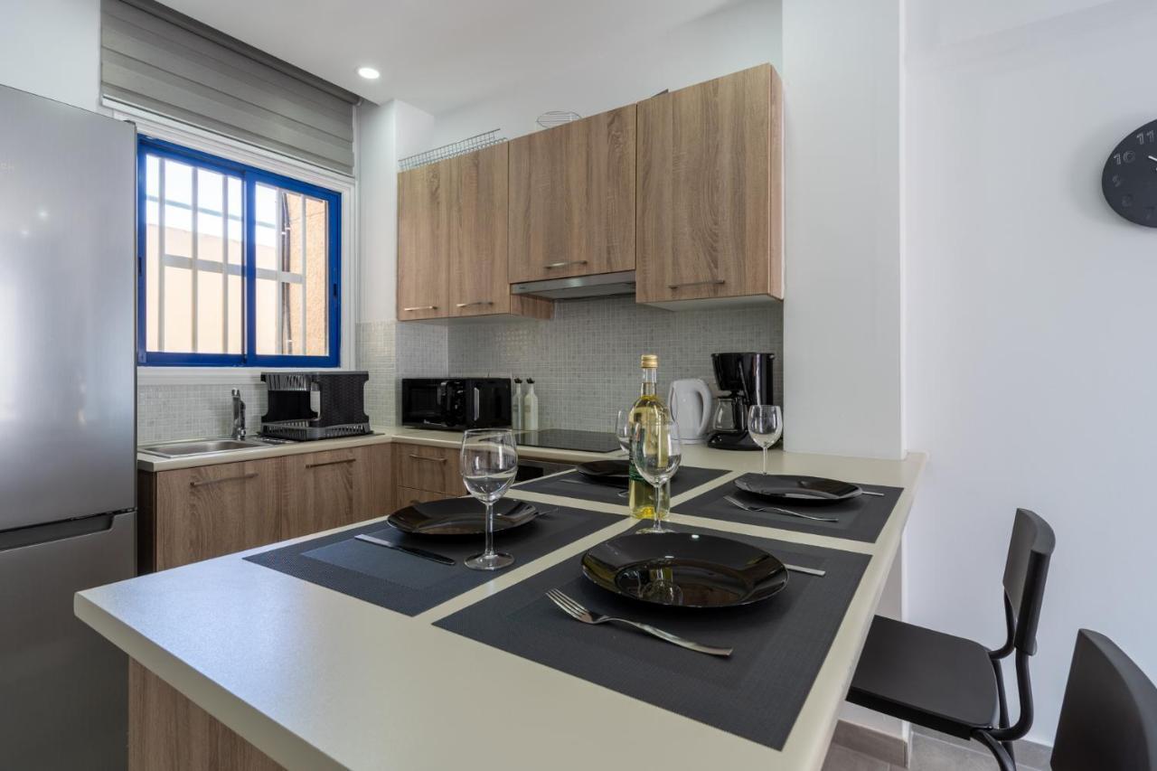 Odyssey - Captivating 2-Bedroom Retreat In Larnaca Lárnaca Exterior foto
