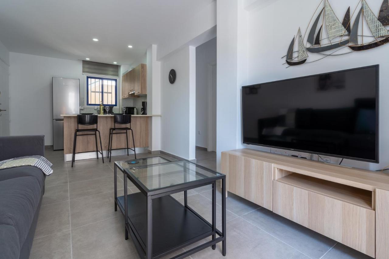 Odyssey - Captivating 2-Bedroom Retreat In Larnaca Lárnaca Exterior foto